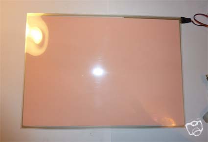 The A4 EL Panel Backlight has a slight pink tinge with the light on