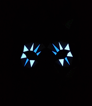glowing and flashing sound activated animal mask great for parties or festivals